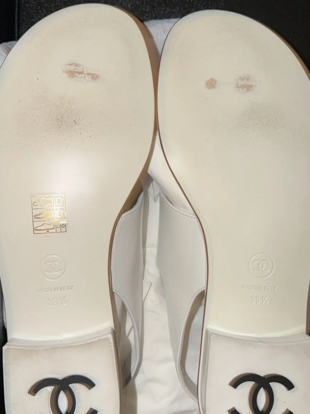 CHANEL White Leather Slingback Thong Sandals with Gold CC